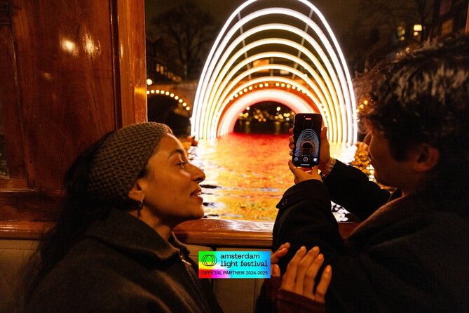 Amsterdam Light Festival: Heated Boat Cruise + Hot Drinks & Bite - Choosing the drink and snack option