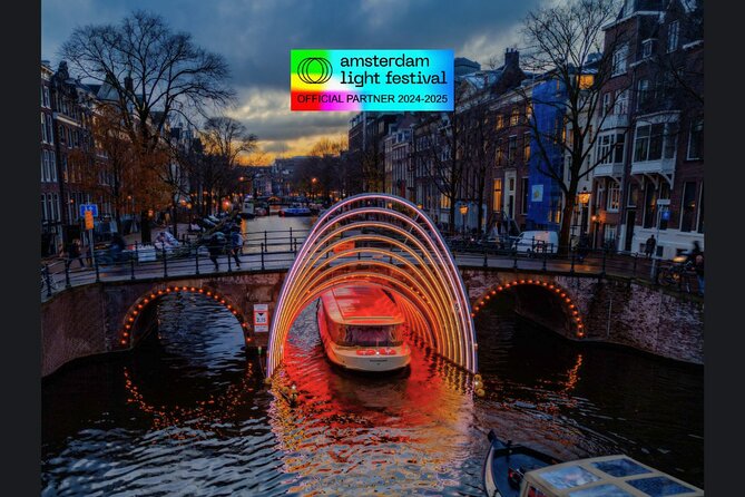 Amsterdam Light Festival: Heated Boat Cruise + Hot Drinks & Bite - Finding the dock without losing your evening