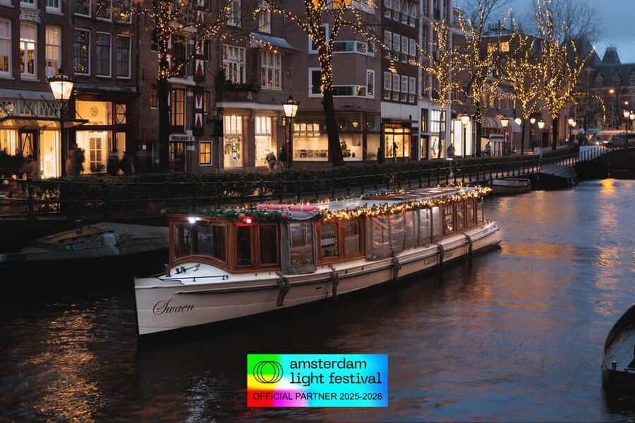 Amsterdam: Light Festival Heated Cruise with Drinks Option - Booking advice, timing, and cancellation