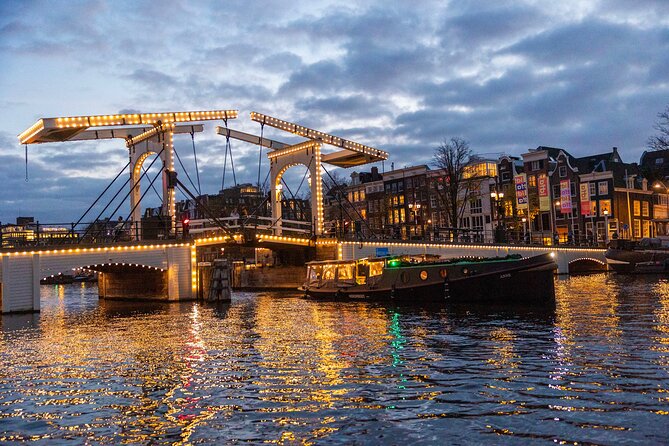 Amsterdam: Light Festival Open Boat - Unl. Drinks Option - Mokumboot and the wider canal network