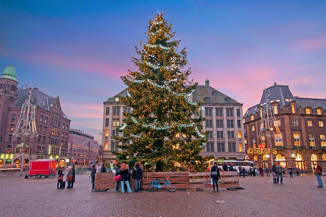 Amsterdam Light Festival Winter Walk with Stroopwafel Workshop - Nine Streets and the Jordaan canals