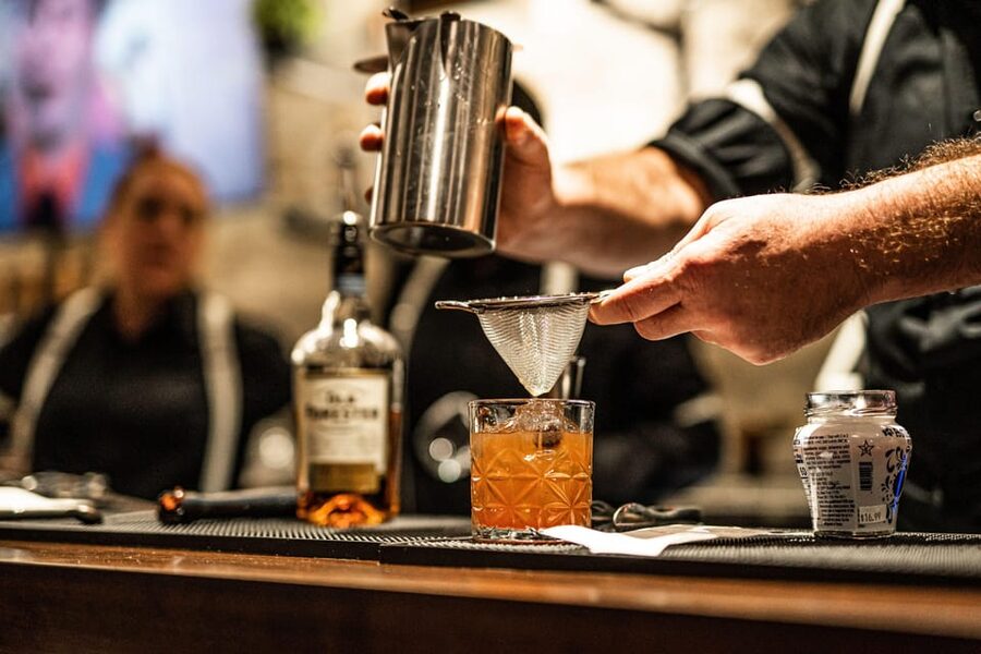 Amsterdam: Ludwig's Hidden Speakeasy Cocktail VIP Tour - Four Amsterdam bars, each with a different mood