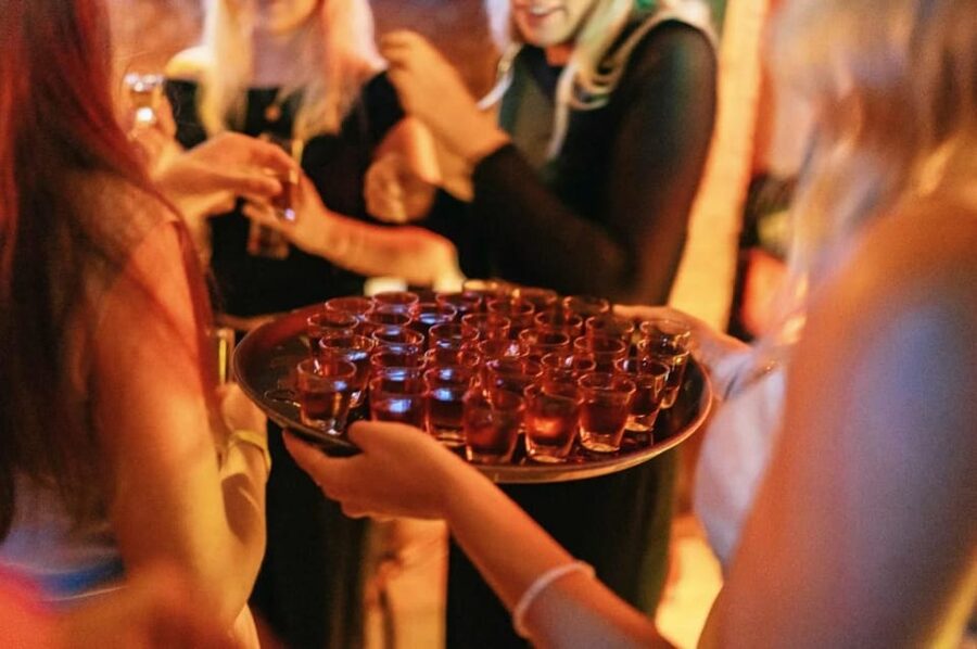Amsterdam: Ludwig's Original Pub Crawl with VIP Club Entry - Stops two and three: changing venues and changing moods