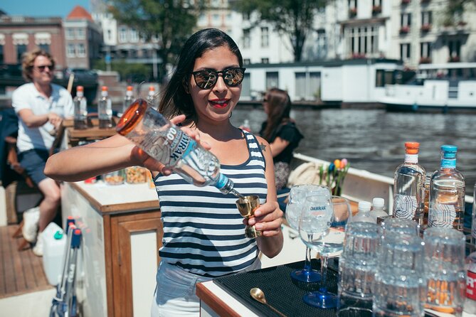 Amsterdam: Luxury Boat Cruise Unlimited Cocktails, Beers & Wines - A social cruise, not a full history lesson