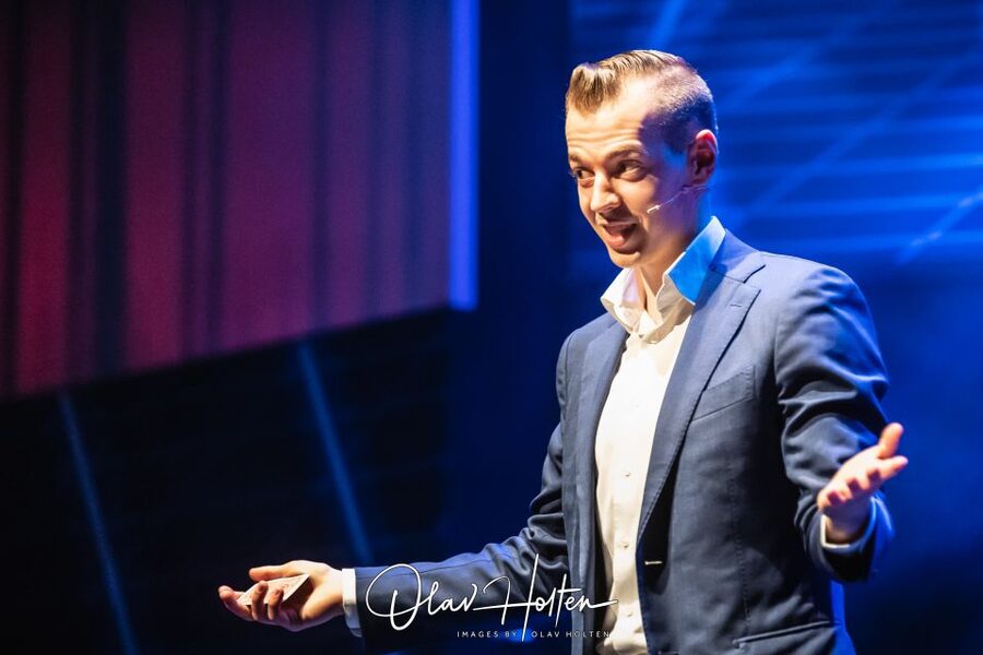Amsterdam: Magic Show - A magic show in the heart of the Jordaan