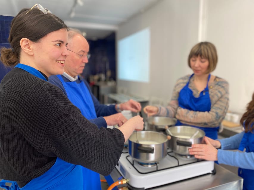 Amsterdam: Make your cheese next to De Hallen - Key points to know before booking