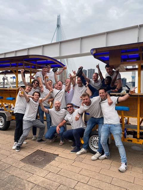 Amsterdam: MIXED - Beer & Bubbles Bike Tour - Who will enjoy this most
