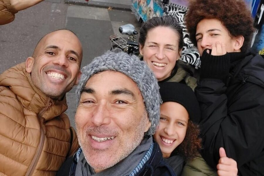 Amsterdam: Must-See Attractions Guided Walking Tour - What this Amsterdam walk is really like