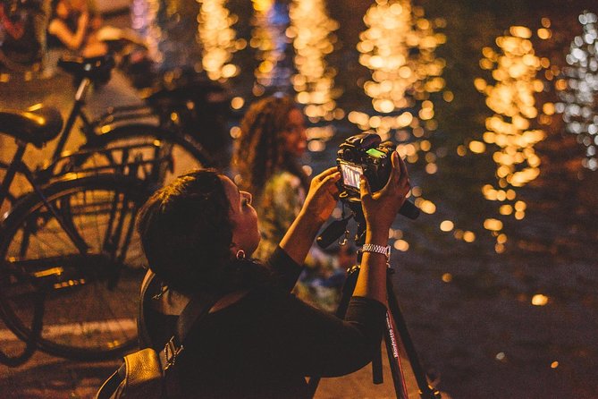 Amsterdam Night Photography Workshop with a Professional - What the small group changes