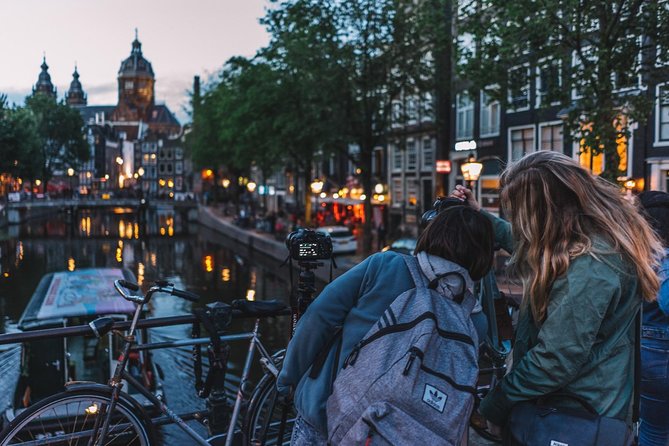 Amsterdam Night Photography Workshop with a Professional - Learning long exposures instead of guessing