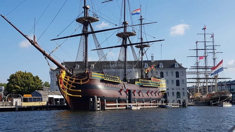 Amsterdam: Off the Beaten Path Bike Tour in French - Starting near Amsterdam Central Station