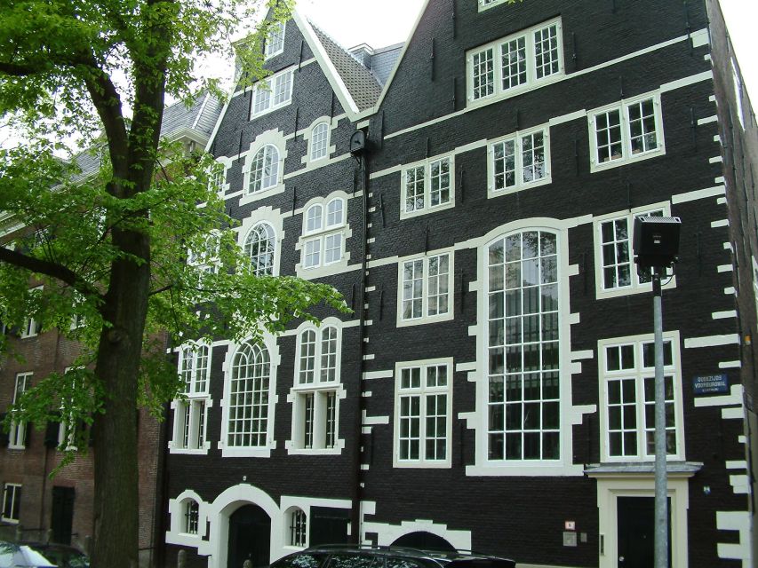 Amsterdam Old City Private Walking Tour - Old Church, hidden churches, and Oude Manshuispoort