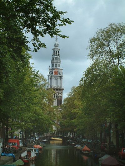 Amsterdam Old City Private Walking Tour - The Red Light District without reducing it to a spectacle