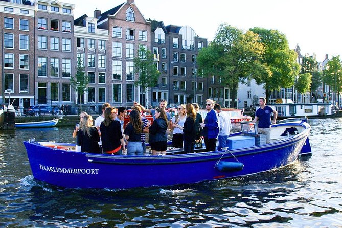 Amsterdam Open Boat Sightseeing Canal Cruise - How the small boat changes the experience
