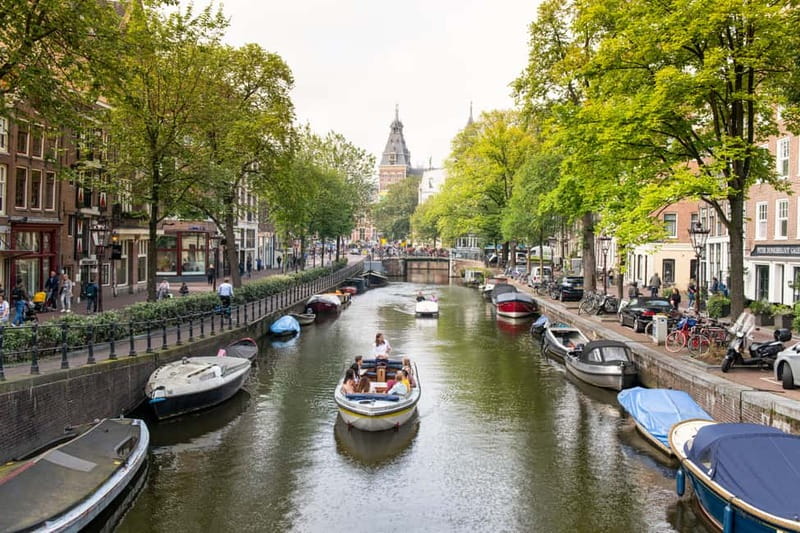 Amsterdam: Open Boat Tour of Canals with Expert Local Guide - Key points to know before you book