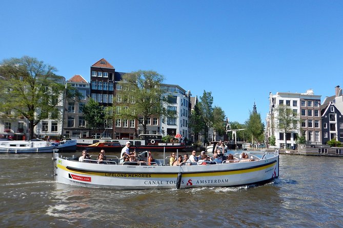 Amsterdam Open Boat Tour with Local Guide - Dressing for an Open Boat