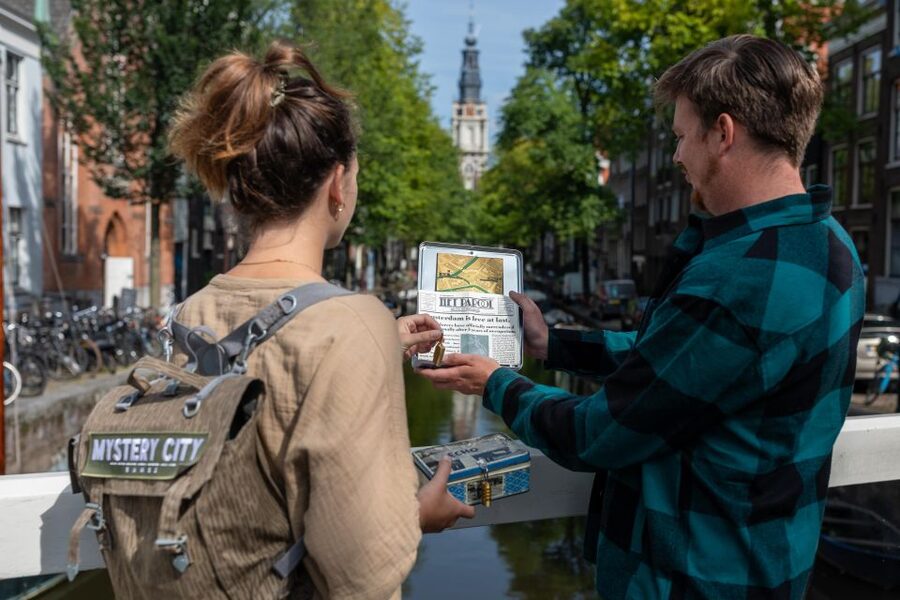 Amsterdam: "Operation 45 " Treasure Hunt Walking Tour - The Portuguese Synagogue and Amsterdam’s Jewish past