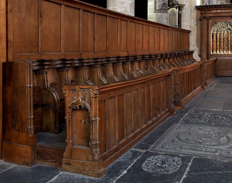 Amsterdam: Oude Kerk Entry Ticket - Graves, memorials, and the people of Amsterdam