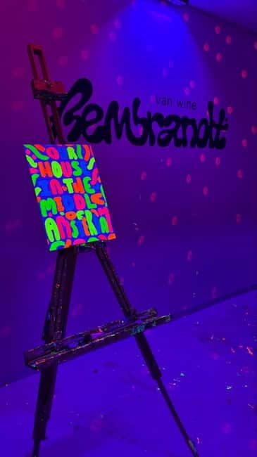 Amsterdam: Paint and Sip in the Dark at Rembrandt van Wine - What happens inside Rembrandt van Wine