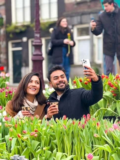 Amsterdam: Premium Tulip Boat Canal Tour - The Golden Bend and Amsterdam’s elegant canal front