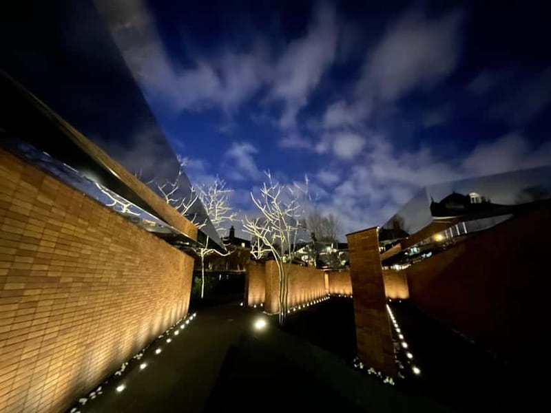 Amsterdam: Private Anne Frank and Jewish History Tour - Timing, cost, and who gets the best value