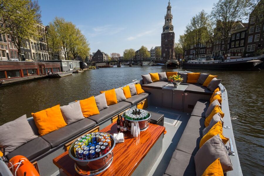 Amsterdam: Private BBQ Cruise with Personal Chef & Drinks - Key points to know before you book