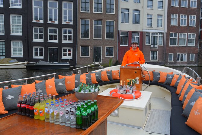 Amsterdam Private Boat Trip With Skipper, Burger and Beers - Practical details for a smooth outing