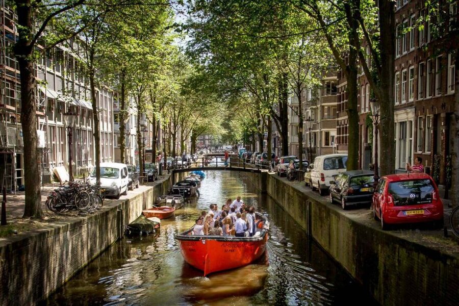 Amsterdam: Private Cruise with Drinks & Optional Snacks - A few practical ways to make it better