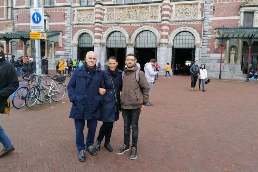 Amsterdam: Private custom tour with a local guide - Simple ways to prepare for the walk