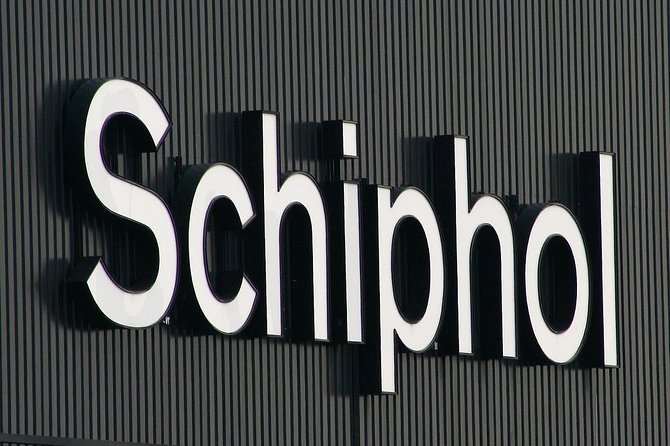 Amsterdam Private Departure Transfer to AMS Schiphol Airport - Why private transport can be worth the price