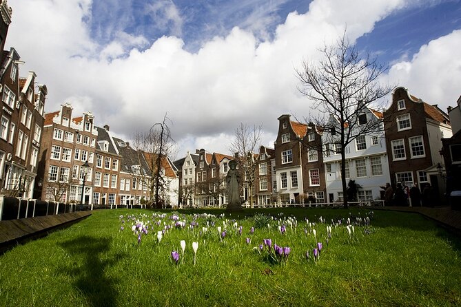Amsterdam Private Historical Walking Tour - Bloemenmarkt, Amsterdam’s famous floating flower market