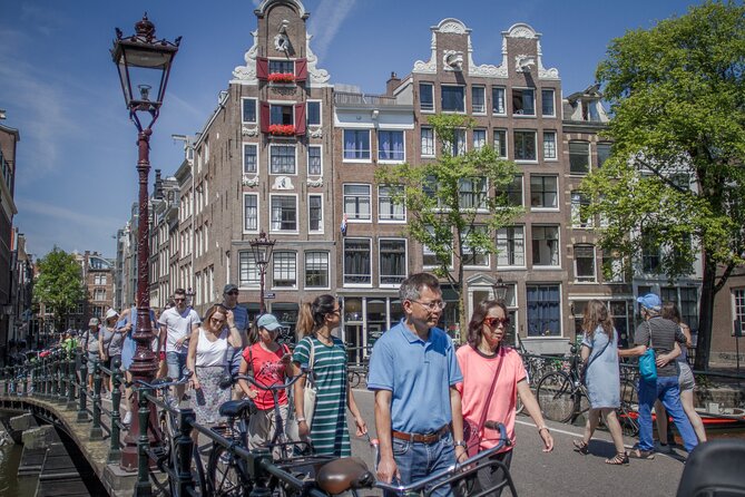 Amsterdam Private Historical Walking Tour - Begijnhof offers a quieter change of pace