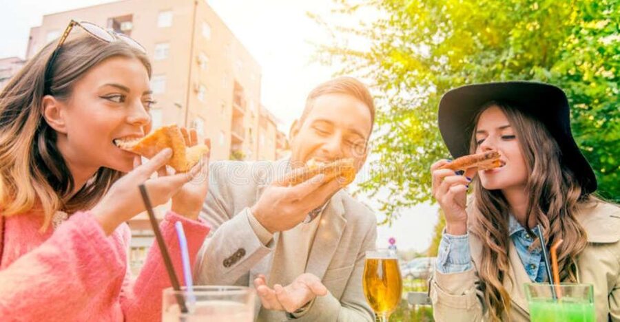 Amsterdam: Private Luxury Cruise with Pizza and Drinks - What this private Amsterdam cruise is really like