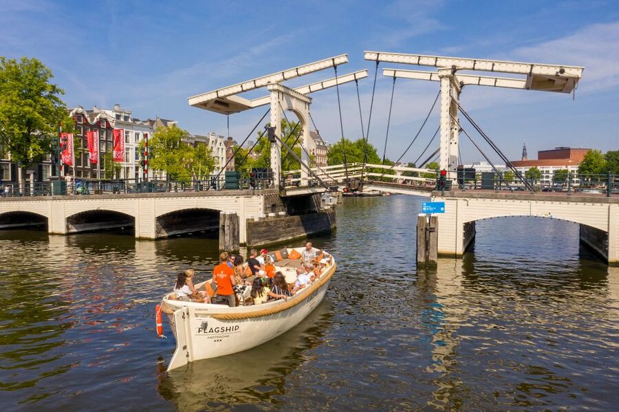 Amsterdam: Private Prosecco Canal Cruise Tour - The Rijksmuseum and the wider city view