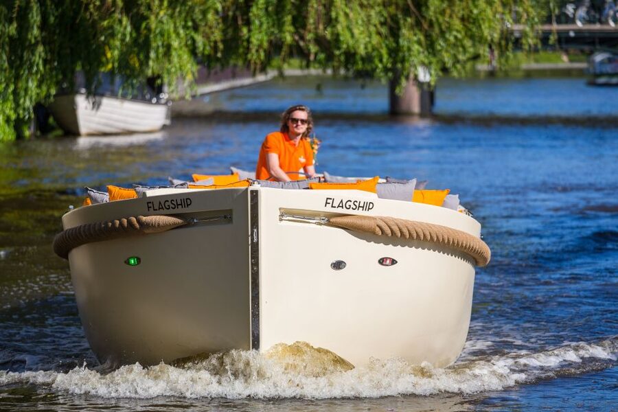 Amsterdam: Private Prosecco Canal Cruise Tour - Why the no-music rule matters