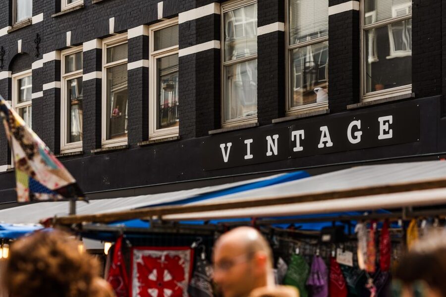 Amsterdam: Private Walking Tour of Jordaan & De 9 Straatjes - Key points at a glance