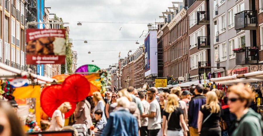 Amsterdam: Private Walking Tour of Jordaan & De 9 Straatjes - Ending with coffee and useful local advice