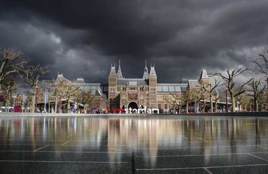 Amsterdam Private Welcome Tour with a Local Guide - Food, shopping, and useful local advice