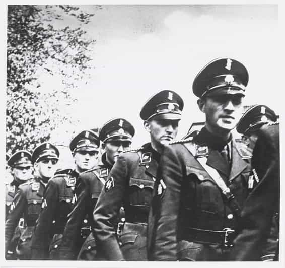 Amsterdam: Private World War Two History Walking Tour - How the German Occupation Changed Amsterdam