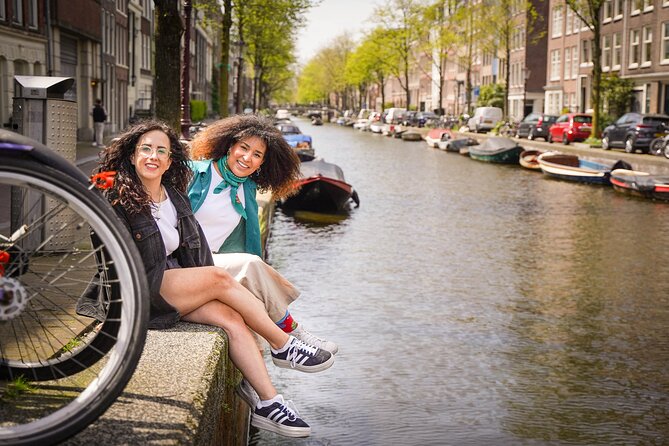 Amsterdam Professional Photoshoot at the Canals - Timing, Contact, and the Biggest Practical Risk