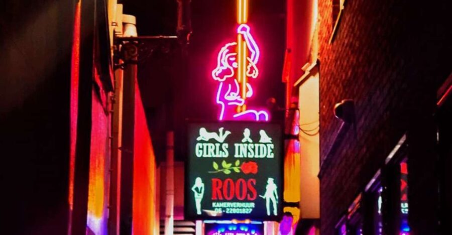 Amsterdam: Red Light District and Coffeeshop Culture Tour - Key points to know before booking