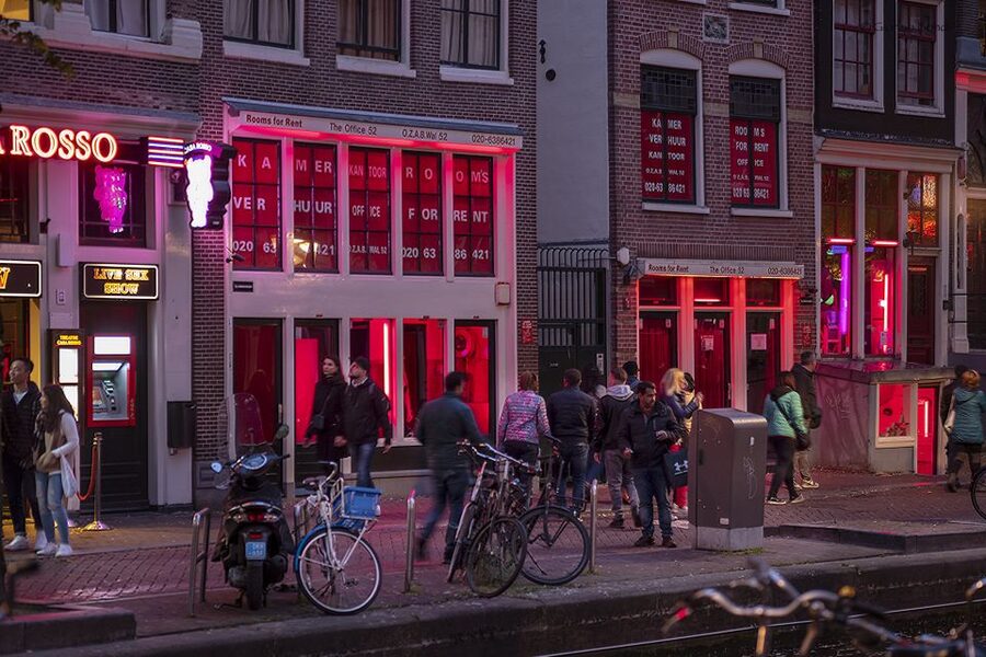 Amsterdam: Red Light District and Coffeeshop tour - Small details that make the route memorable