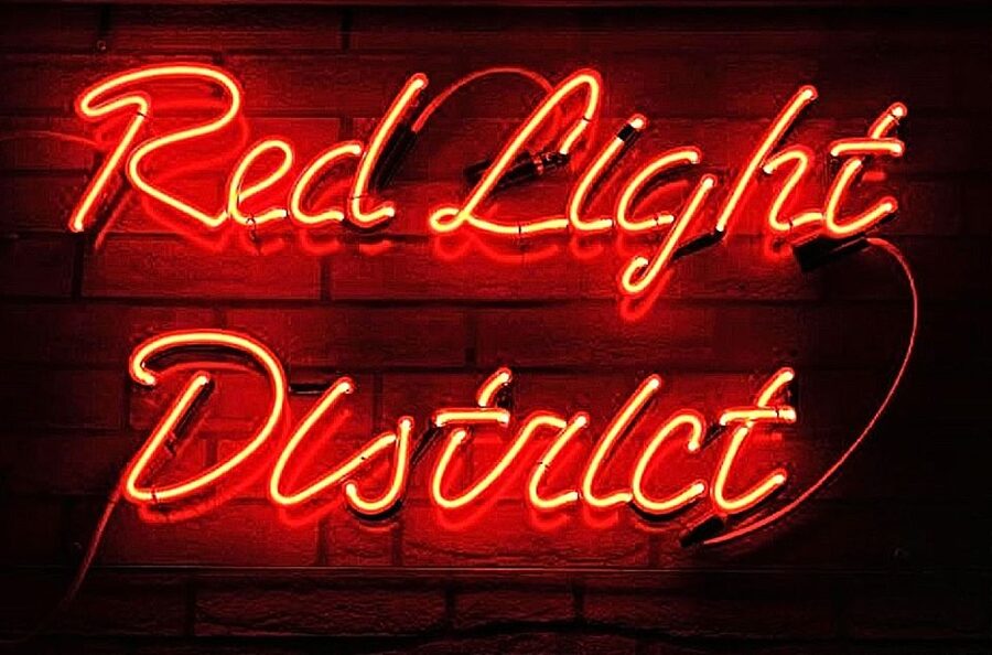 Amsterdam: Red Light District Exclusive Night Tour - Canals and the Grachtengordel