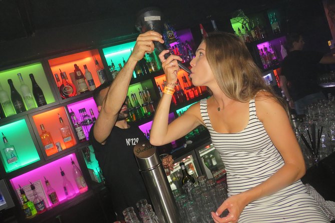 Amsterdam Red Light District Pub Crawl - Who should book this night out