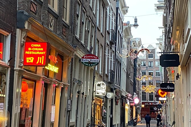 Amsterdam Red Light District: Serene and Other! - The Schreierstoren and Amsterdam’s older edge