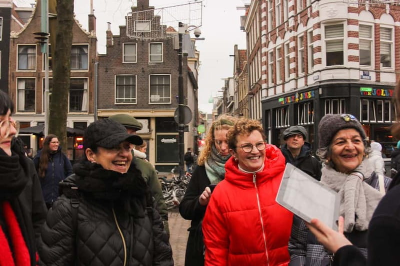 Amsterdam: Red Light District Tour - The red-lit windows and neon signs