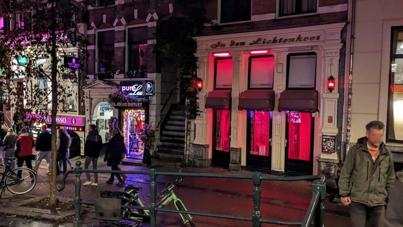 Amsterdam: Red Light District Tour - Starting near Prins Hendrikkade