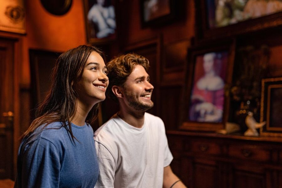 Amsterdam: Rembrandts Immersive Experience Admission Ticket - What happens during the 25-minute show