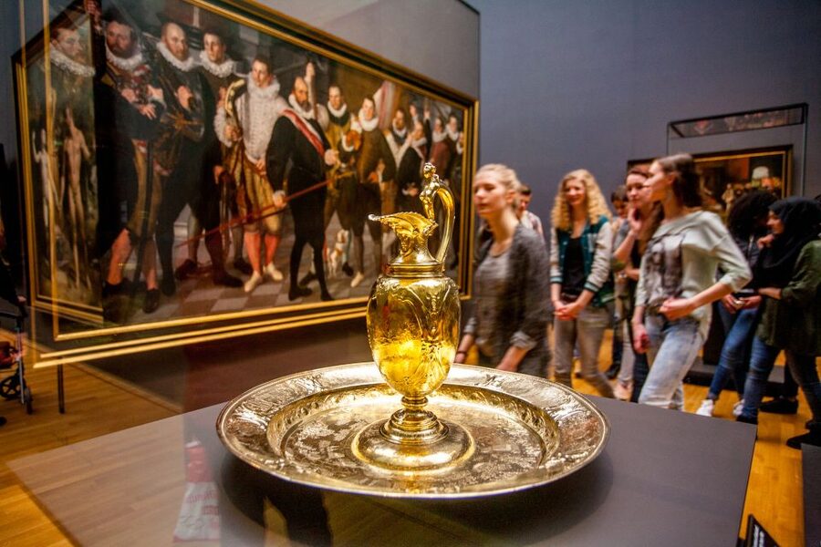 Amsterdam: Rijksmuseum Entry Ticket and Canal Cruise Combo - Who should book it
