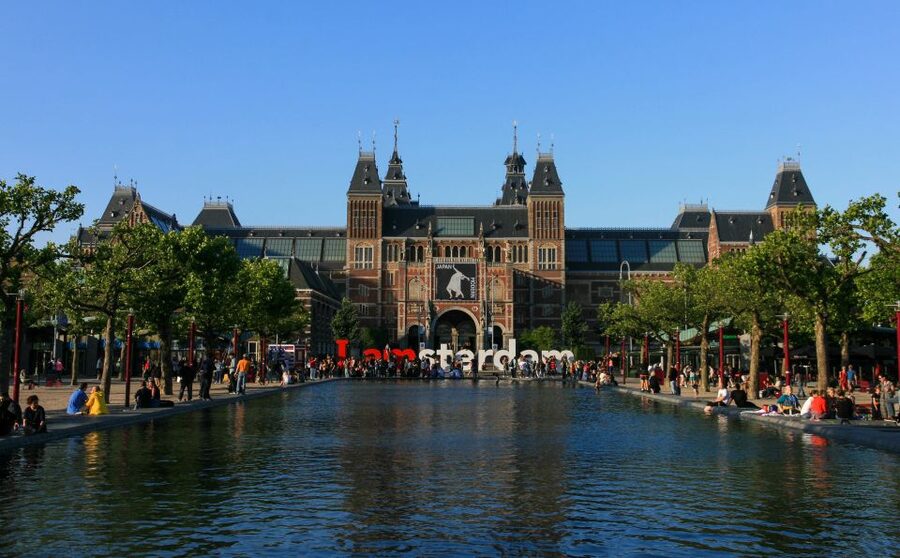 Amsterdam: Rijksmuseum Private Guided Tour - Meeting your guide behind the Rijksmuseum